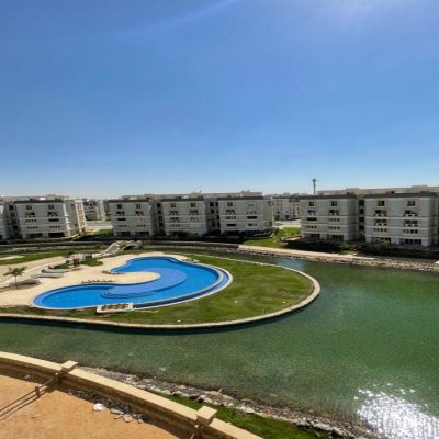 lake-view-mountain-view-hyde-park